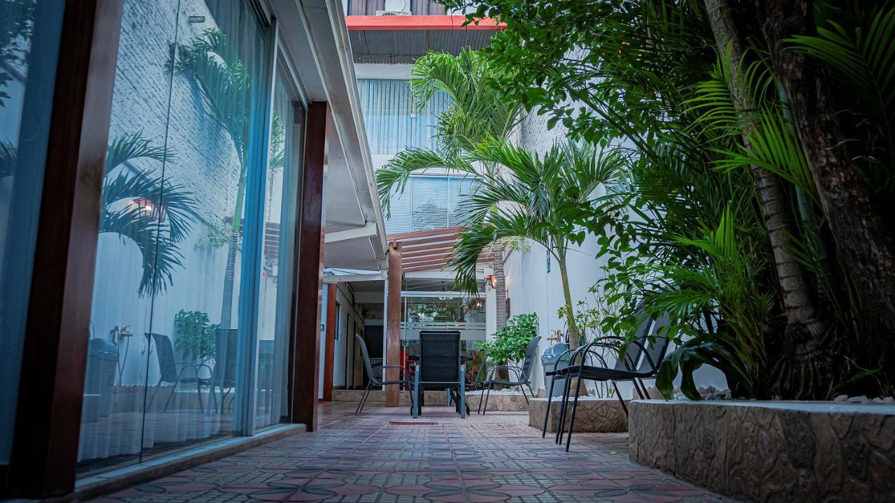 Buen Retiro Apart Hotel Santa Cruz de La Sierra Bagian luar foto